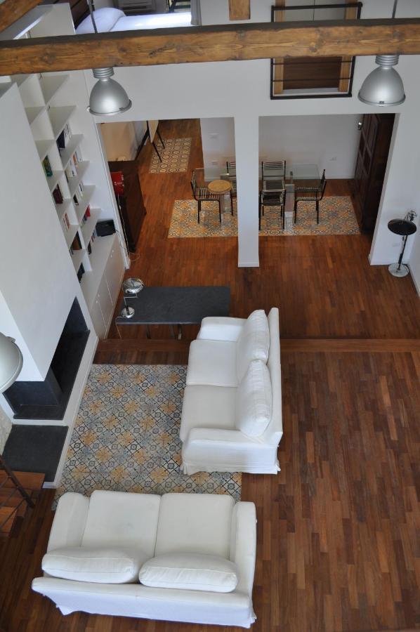 Casa Di Mario Appartamento In Centro Storico Con Due Camere Da Letto E Terrazze กาญารี ภายนอก รูปภาพ