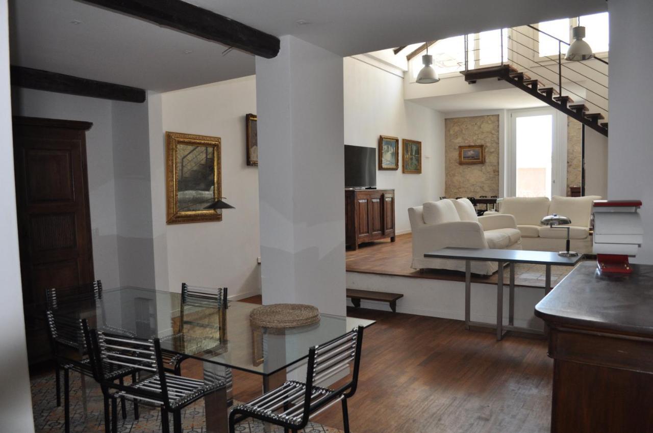 Casa Di Mario Appartamento In Centro Storico Con Due Camere Da Letto E Terrazze กาญารี ภายนอก รูปภาพ