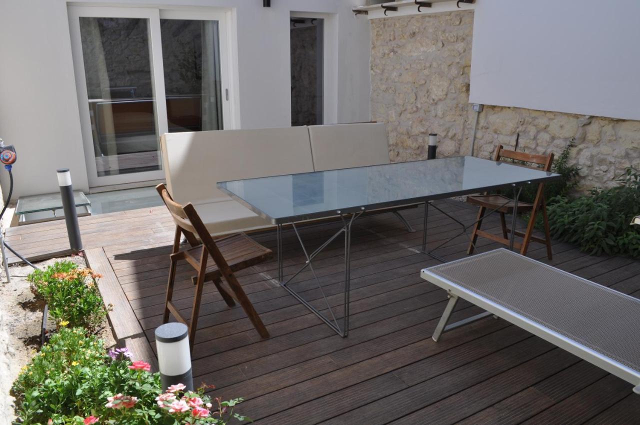 Casa Di Mario Appartamento In Centro Storico Con Due Camere Da Letto E Terrazze กาญารี ภายนอก รูปภาพ