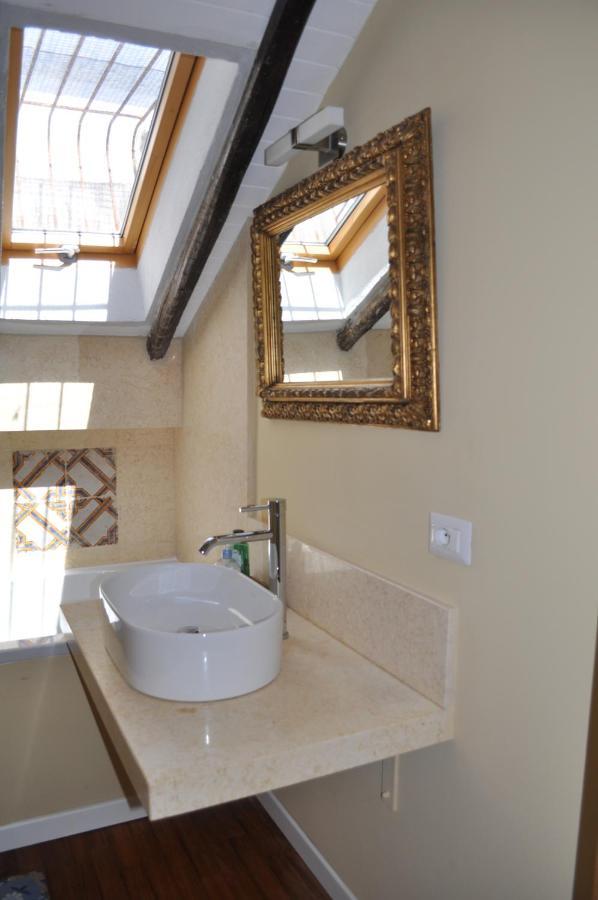 Casa Di Mario Appartamento In Centro Storico Con Due Camere Da Letto E Terrazze กาญารี ภายนอก รูปภาพ