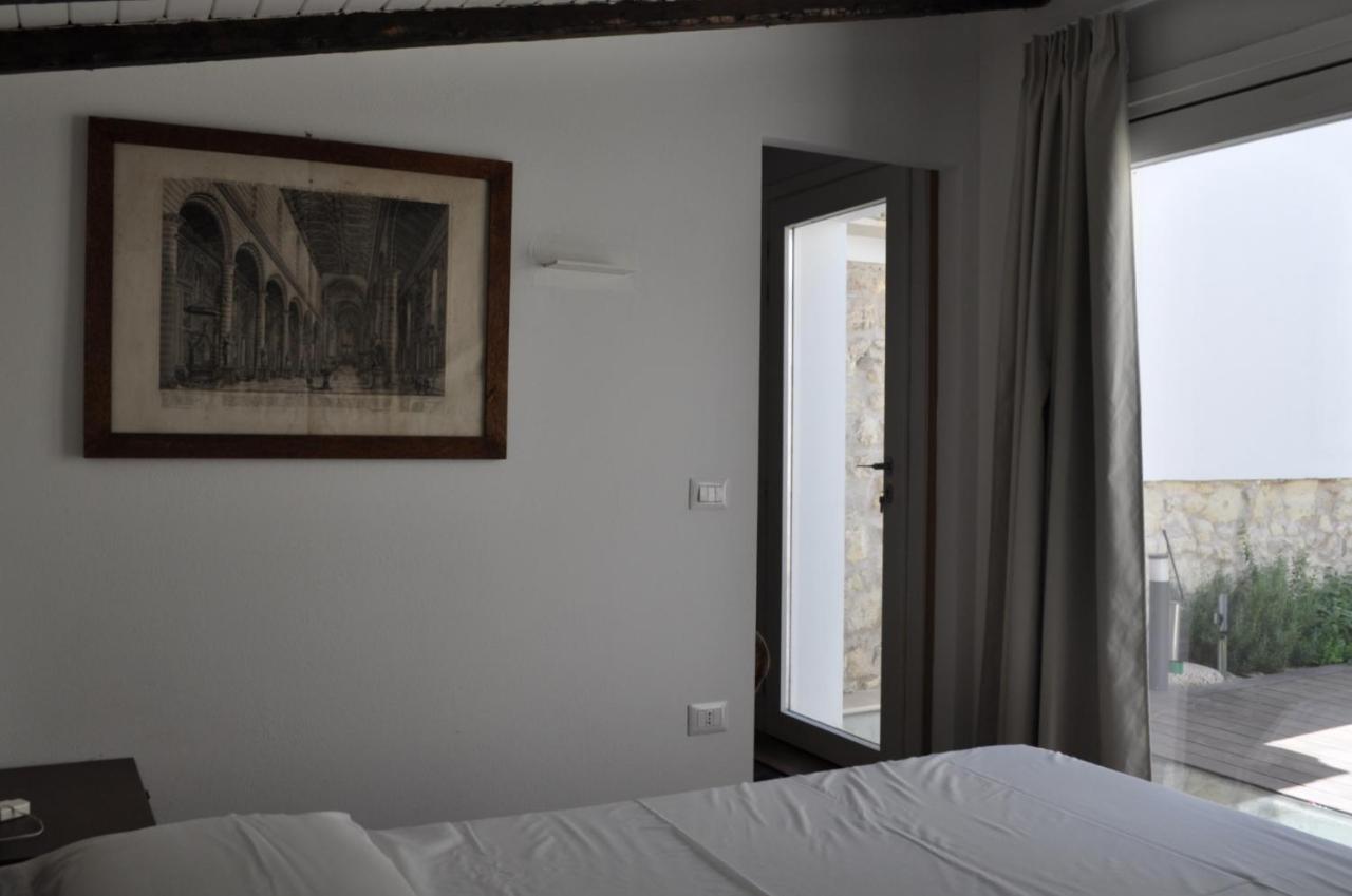 Casa Di Mario Appartamento In Centro Storico Con Due Camere Da Letto E Terrazze กาญารี ภายนอก รูปภาพ