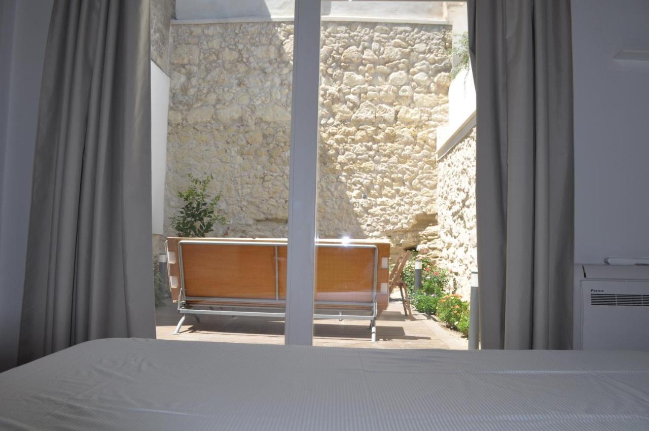 Casa Di Mario Appartamento In Centro Storico Con Due Camere Da Letto E Terrazze กาญารี ภายนอก รูปภาพ