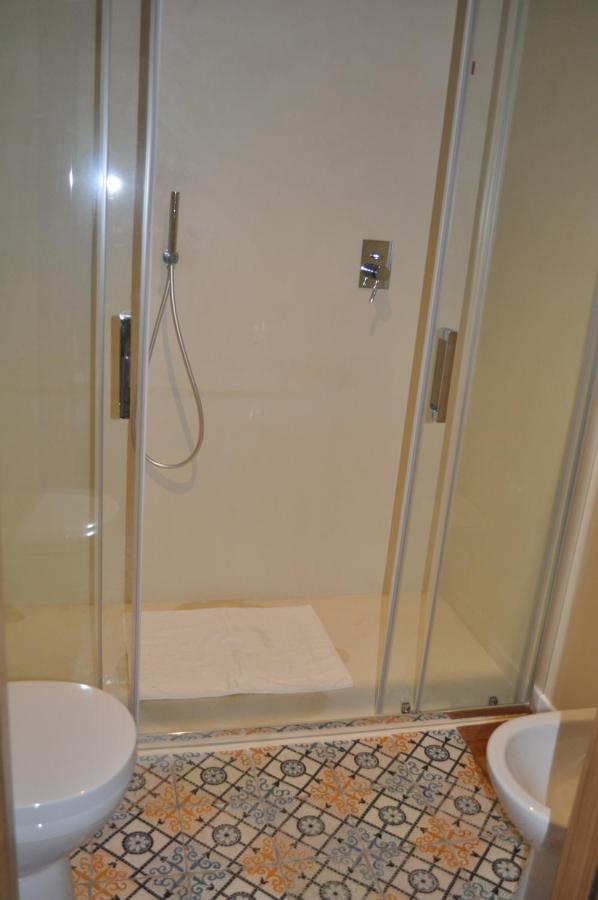 Casa Di Mario Appartamento In Centro Storico Con Due Camere Da Letto E Terrazze กาญารี ภายนอก รูปภาพ