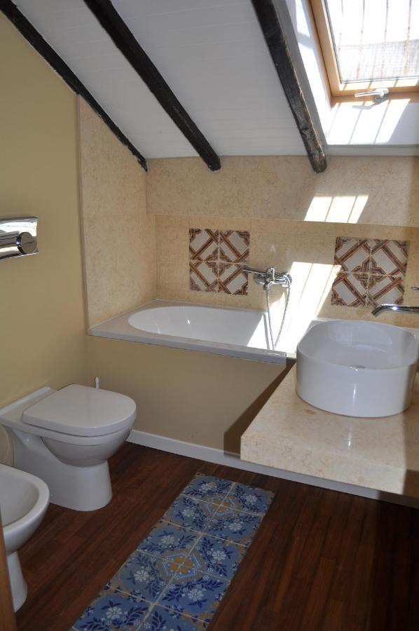 Casa Di Mario Appartamento In Centro Storico Con Due Camere Da Letto E Terrazze กาญารี ภายนอก รูปภาพ